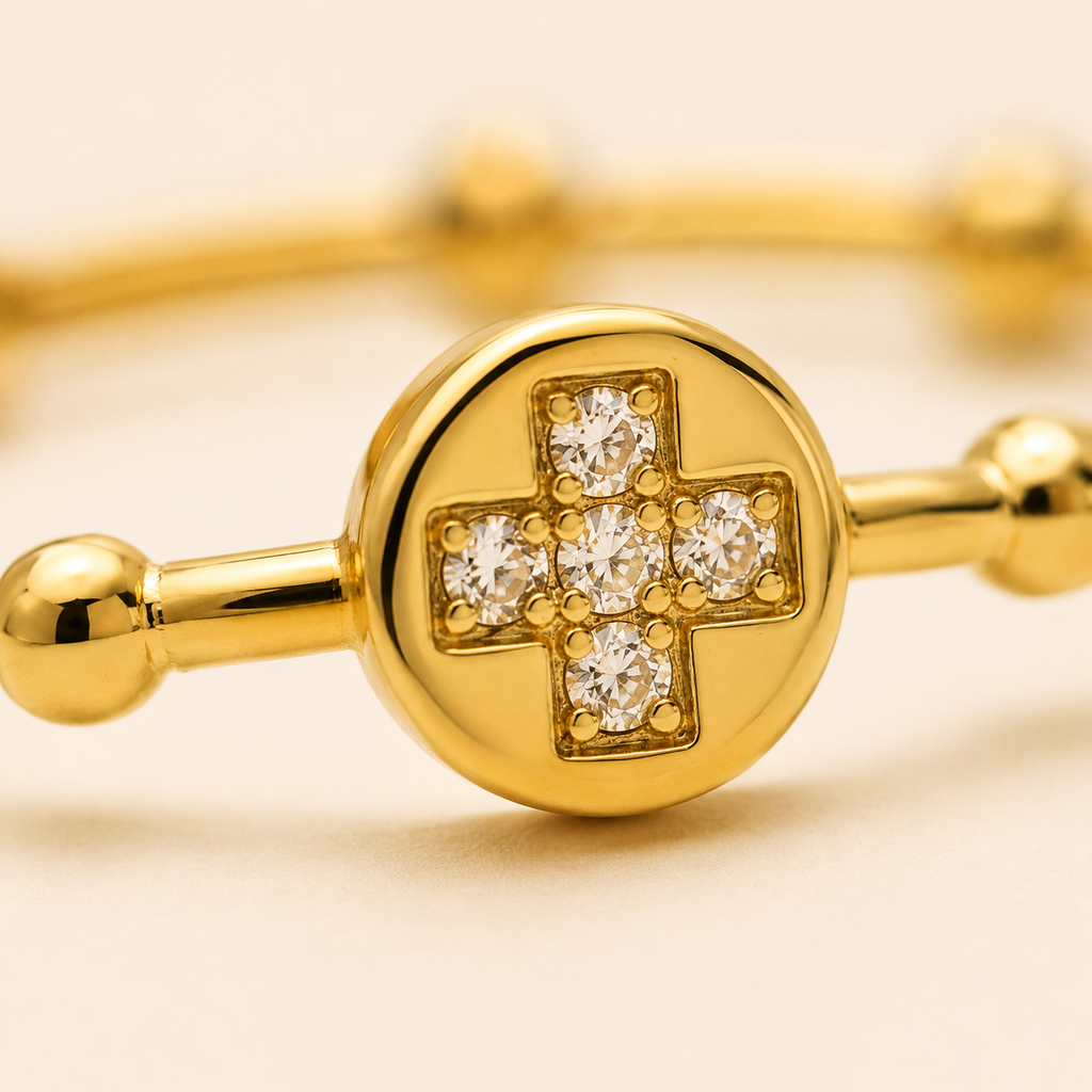Elara Cross Ring