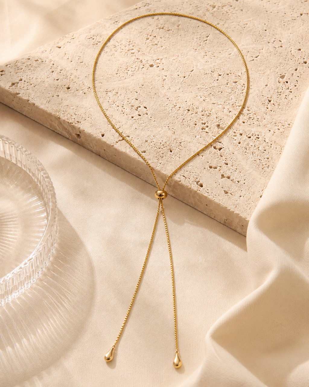 Solene Lariat Necklace